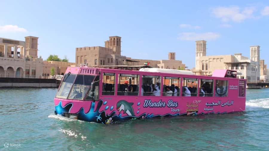 Dubai: Old town tour with Wonder Bus, souks, Creek and Guide - Al Bastakiya and Al Fahidi Fort in quick succession