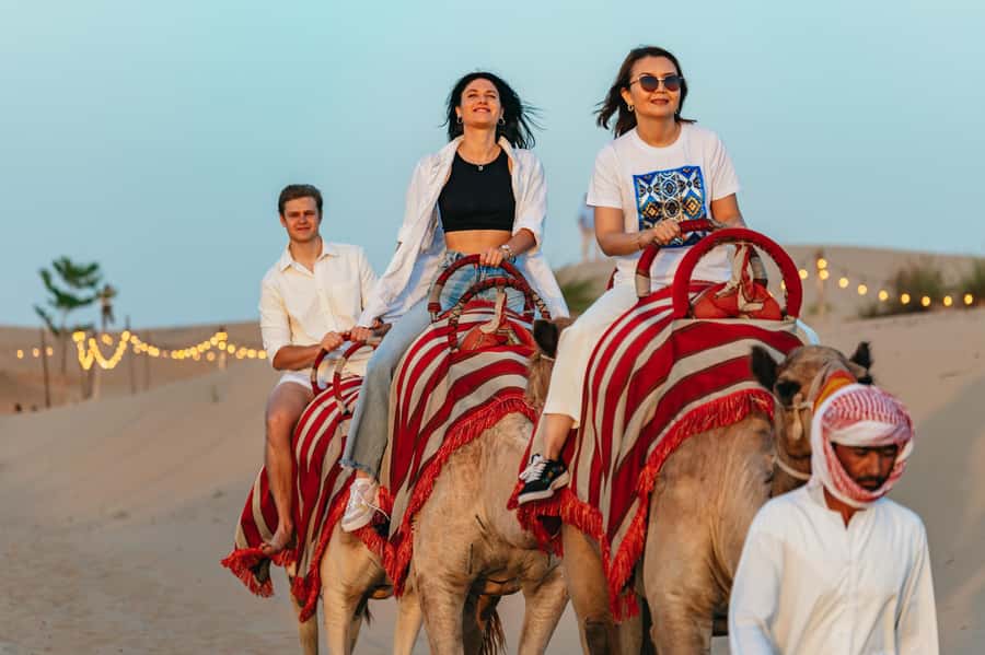 Dubai: Overnight Safari, Dinner, Stargazing & Al Khayma Camp - From Dubai hotels to the red dunes of Lahbab