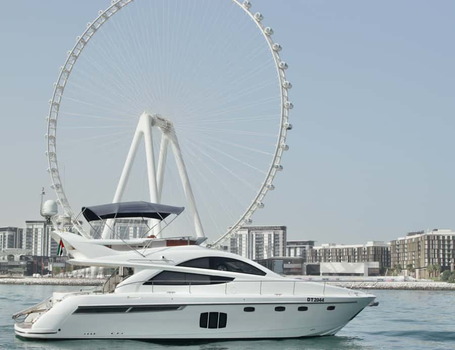 Dubai: Palm Jumeirah luxury private yacht Tour - What you see on the one-hour route