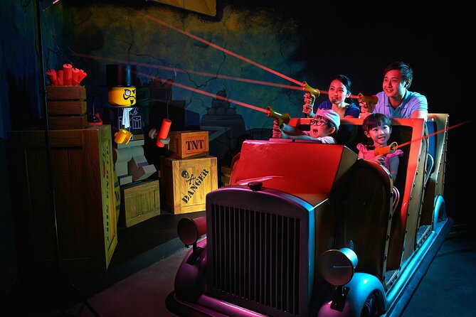 Dubai Parks and Resorts: Choose between 3 parks - Service from Rayna Tourism and the driver experience