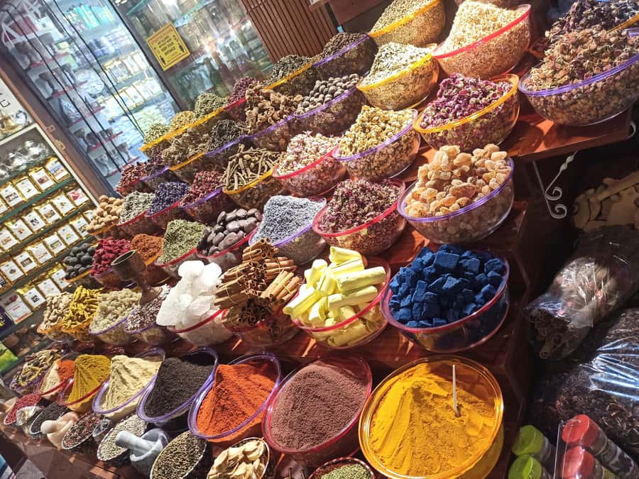Dubai: Premium Half-Day Dubai Highlights Tour small group - The Museum of the Future in 25 minutes