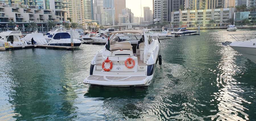 Dubai: Private Boat Cruise from Dubai Marina up to 12 people - Choosing between one, two, four, and 12 hours