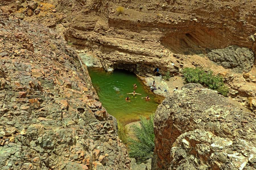 Dubai: Private Desert Day Tour and Wadi Shawka Pool Visit - Key points to know before booking