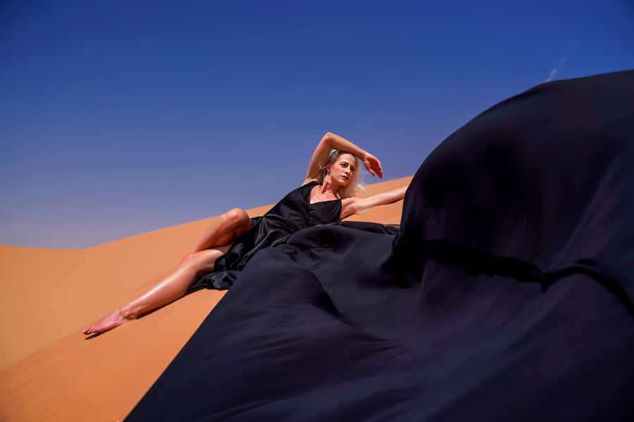 Dubai: Private Flying Dress Photography and Dune Drive Trip - Choosing the flying dress