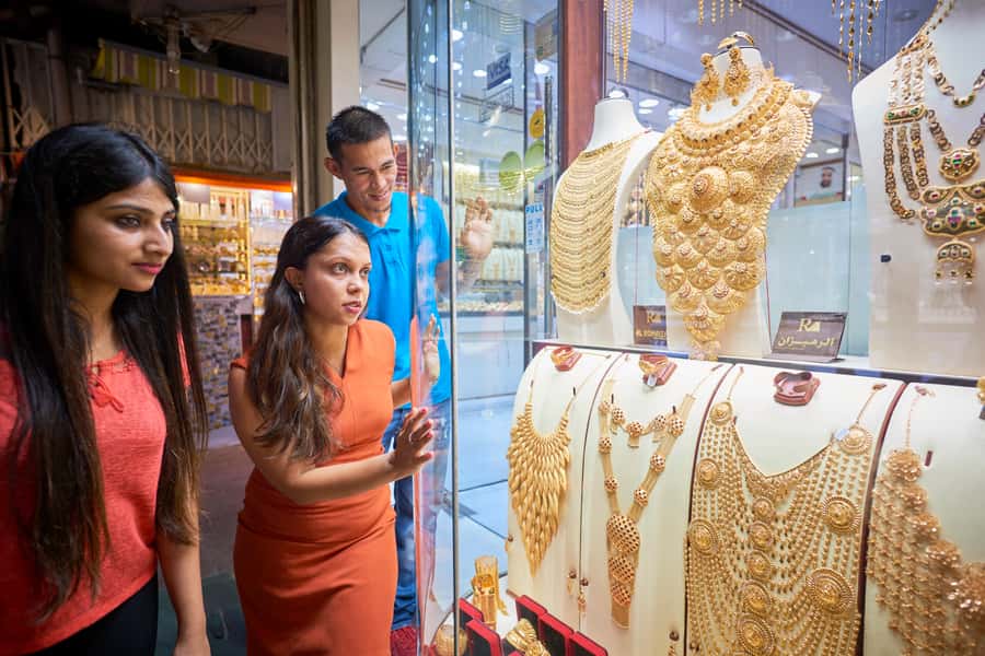 Dubai: Private Old Town, Heritage & Souks Walking Tour - Spice Souk: aromas, tastings, and shopping advice