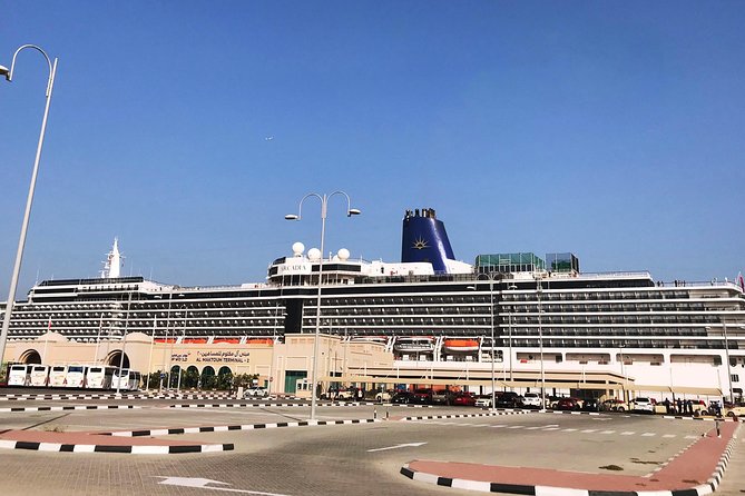 Dubai Private Transfer: Dubai Hotel to Cruise Port - Meeting the Chauffeur in the Hotel Lobby