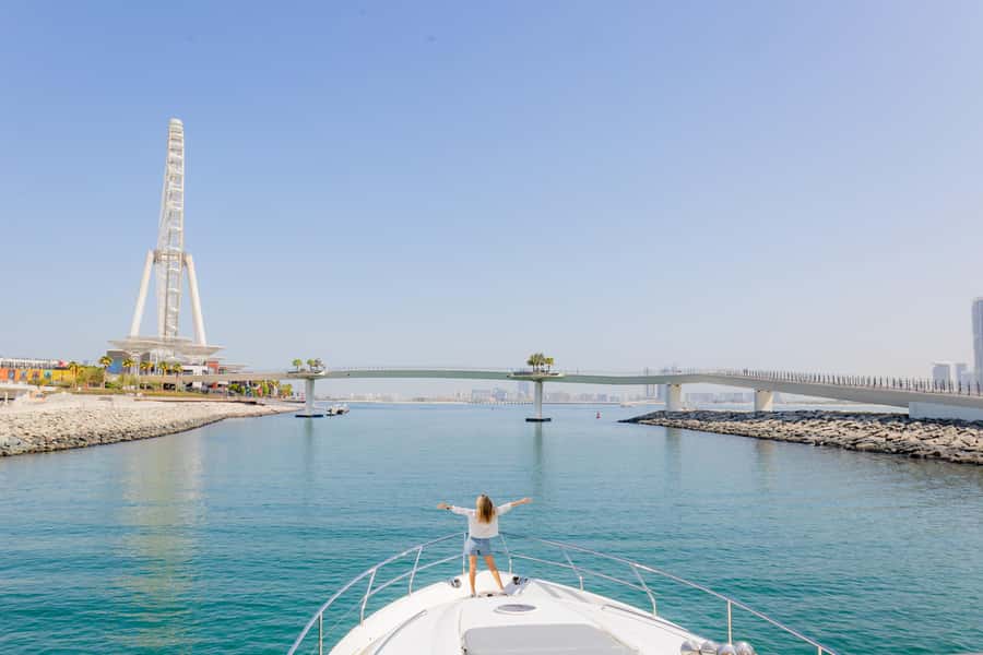 Dubai: Private VIP Luxury Yacht Tour with BBQ & Drinks - What the $738 private yacht price really buys you