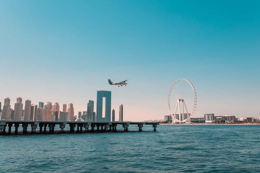 Dubai: Private VIP Luxury Yacht Tour with BBQ & Drinks - Dubai Marina Canal and the first skyline views
