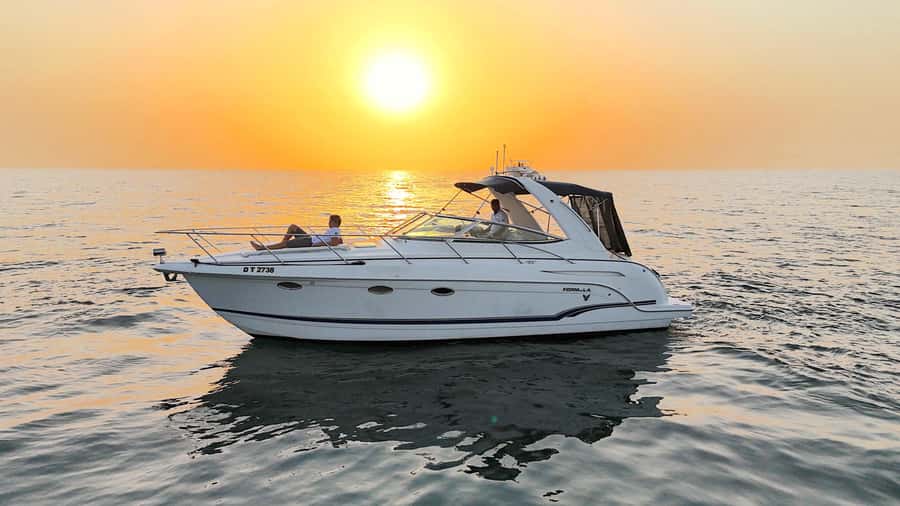 Dubai: Private Yacht Cruise for Unforgettable Memories - Dubai Harbour: arrival matters more than you think
