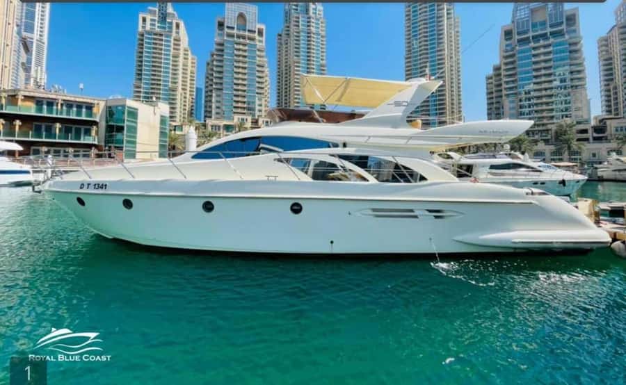 Dubai: Private Yacht Tour 50 feet - JBR and the first coastal views