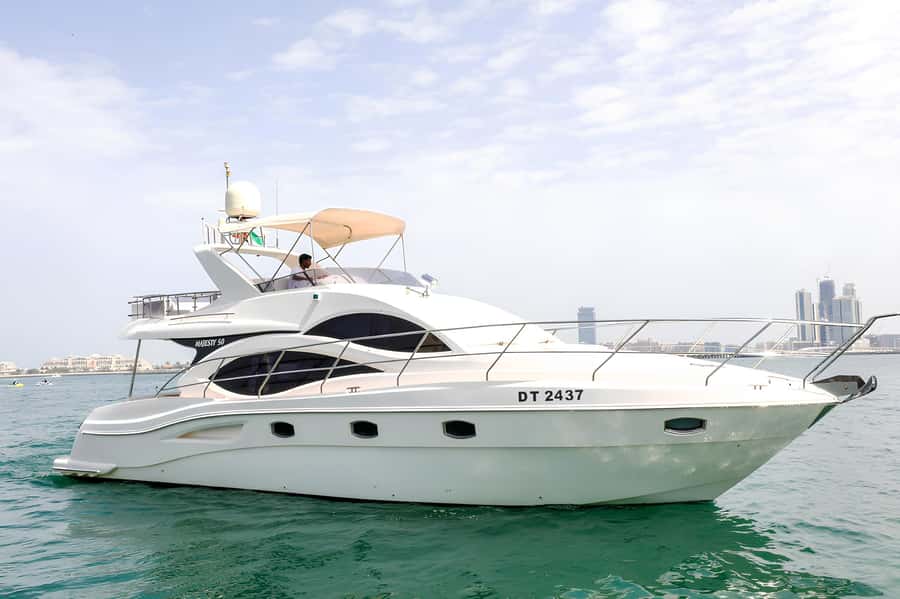 Dubai: Private Yacht Tour Experience with Soft Drinks - Dubai Marina looks best from the water