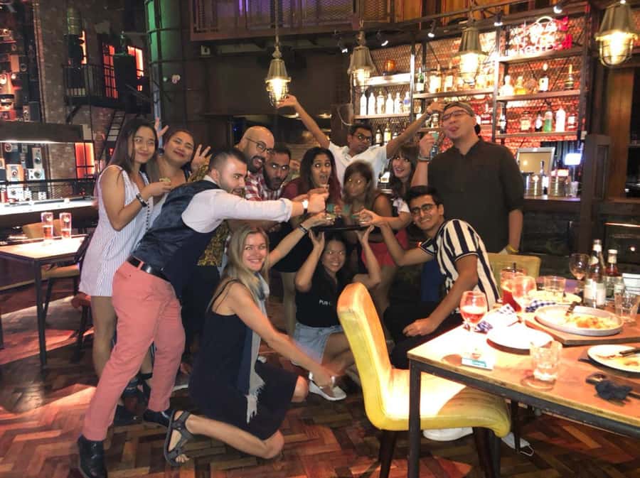 Dubai: Pub Crawl Nightlife Tour - Dress correctly or risk losing the final entrance