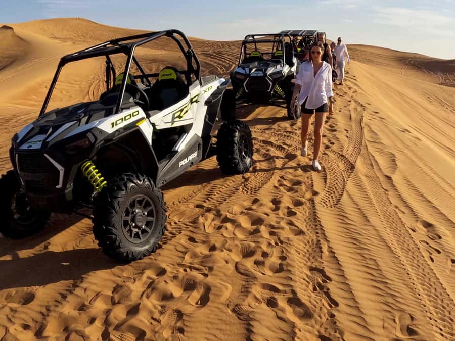 Dubai: Red Dune Desert, Dune Buggy Ride & BBQ Buffet Dinner - BBQ Buffet Dinner and Evening Shows