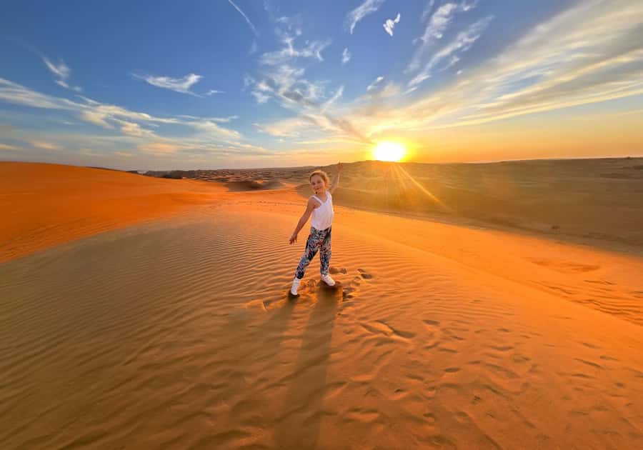 Dubai: Red Dunes Morning Desert Quad, Buggy or 4x4 Ride - Food, water, clothing, and comfort