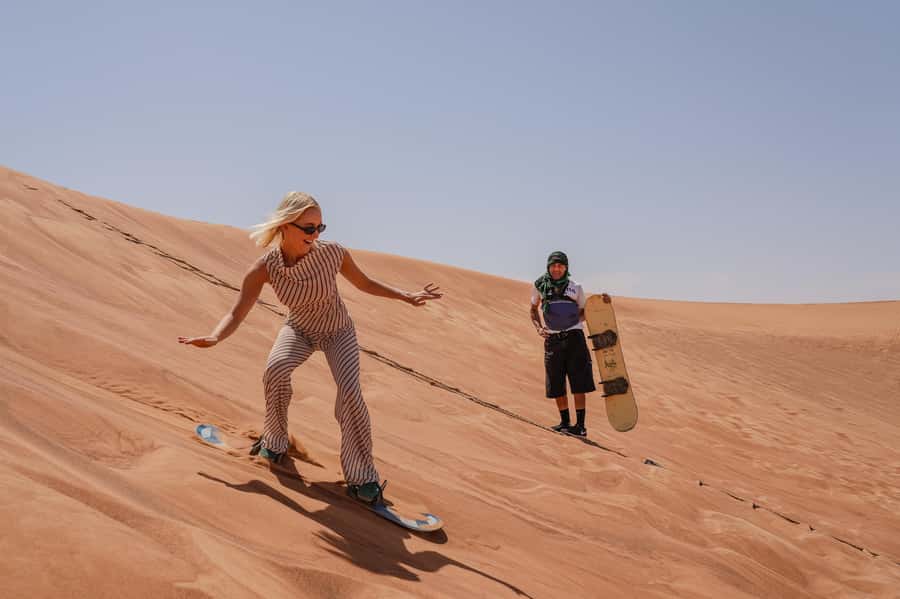 Dubai: Red Dunes Quad Bike, Dune Buggy, Camel & Refreshments - Falcon Photos and a Cool-Down