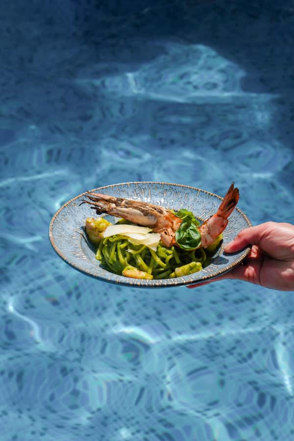 Dubai: Riva Beach Club Pool and Beach Day Pass - What the $34 pass really includes
