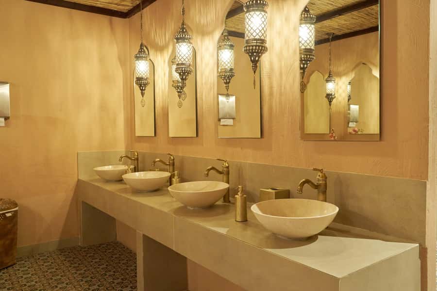 Dubai’s Best Desert Safari: Live Show & Gourmet BBQ Dinner - Timing, Comfort, and Who Should Book