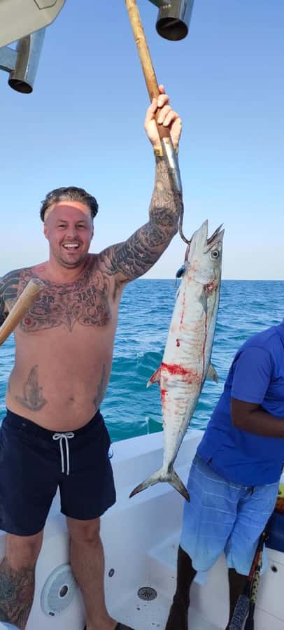 Dubai's BEST Fishing Charter – No Fish, No Pay! - Trolling and deep fishing during the half-day