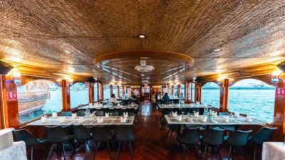 Scenic Dhow Cruise with Buffet Dinner and Live Shows