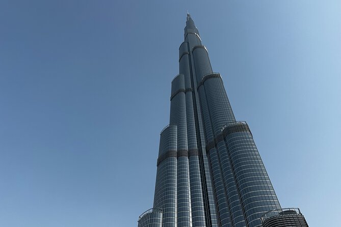 Dubai Secret Food Tours with Access to Burj Khalifa bar - A closer look at the included food