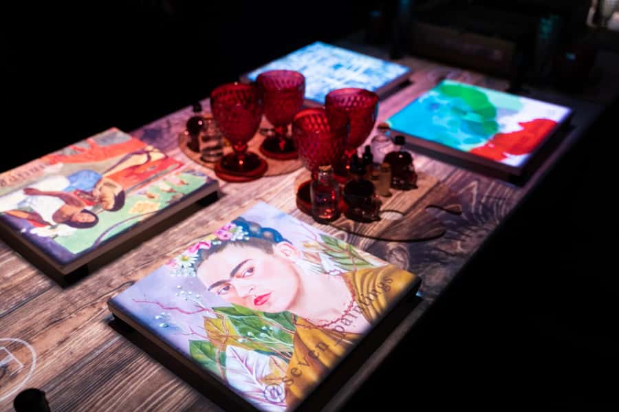Dubai: Seven Paintings Immersive Dining Show Tickets - The Visual Show Around Your Plate