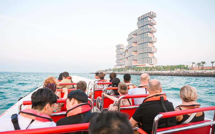 Dubai: Sightseeing Speedboat Tour with Live Tour Guide - JBR and the Bluewaters skyline