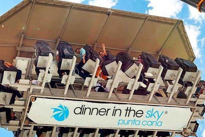 Dubai: Sky-High Dining Experience Dinner in the Sky - Choosing between Middle Eastern and classic dishes