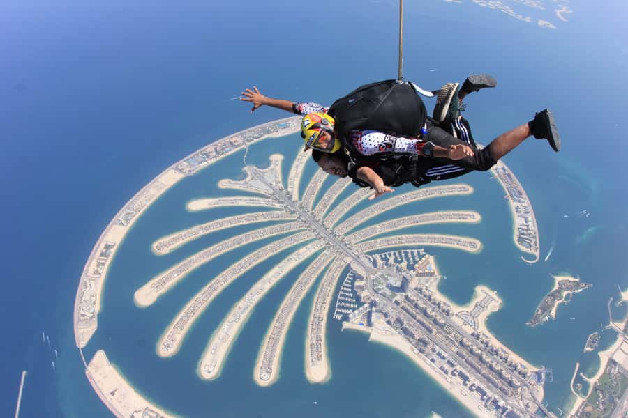 Dubai: Skydive at The Palm with Photos, Video & Yacht Tour - The 20-minute climb to altitude