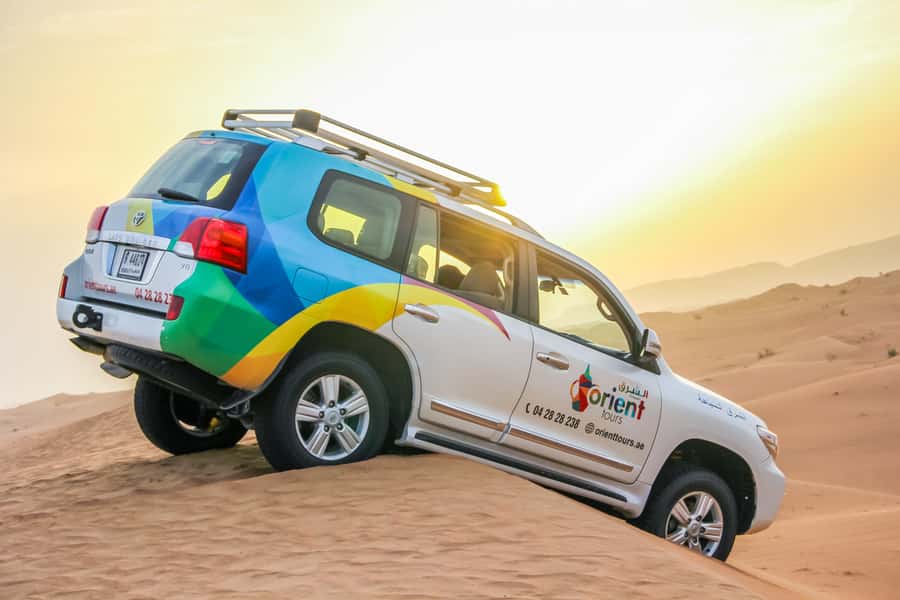 Dubai: Sunrise Desert Jeep Safari with Wildlife Experience - Hotel pickup and the ride into the desert