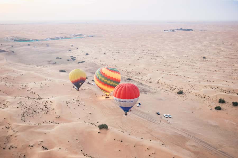 Dubai: Sunrise Hot Air Balloon Tour Over the Desert - Coffee, tea, and the safety briefing at Sindbad Gulf Balloons