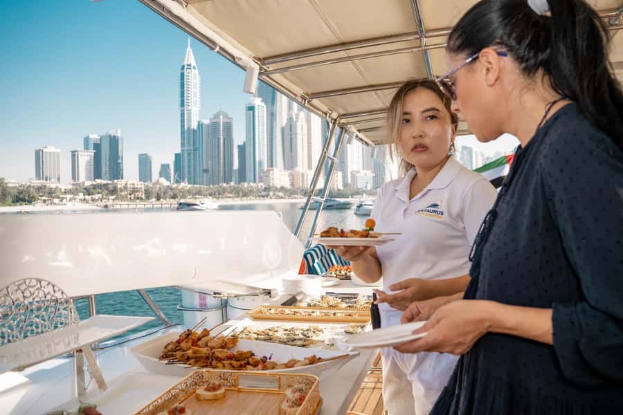 Dubai: Sunset & Night Cruise with Bites and Drinks - Why this two-hour Dubai cruise works so well