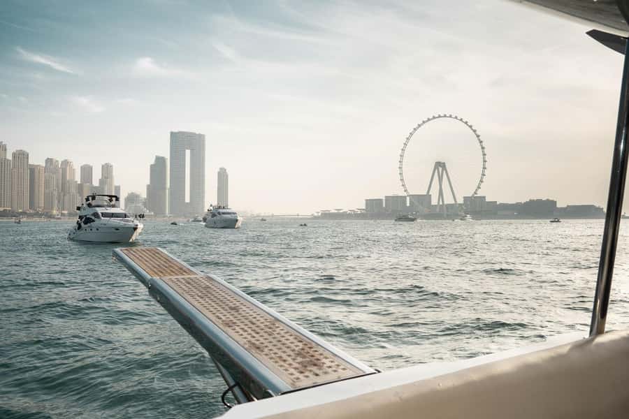 Dubai: Sunset & Night Cruise with Bites and Drinks - Choosing the food and drinks package