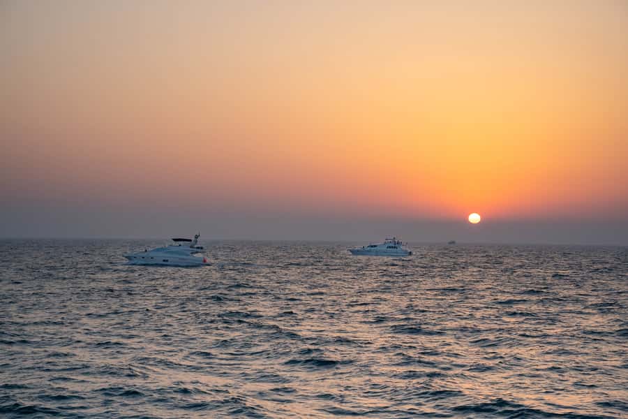 Dubai: Sunset & Night Cruise with Bites and Drinks - The night cruise from 8 to 10 PM