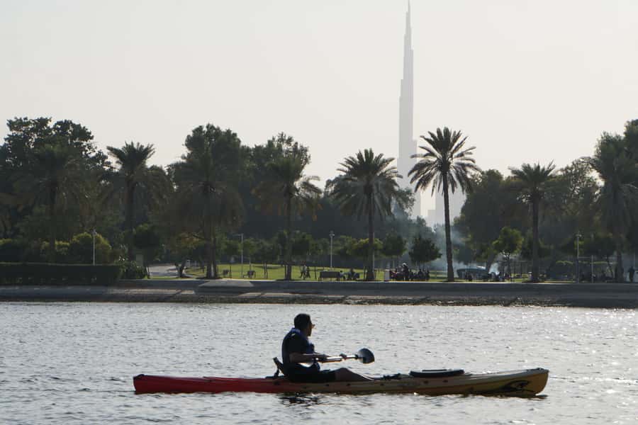 Dubai: Sunset/Night Dubai Creek Kayak Tour - Stopping on the water for sunset