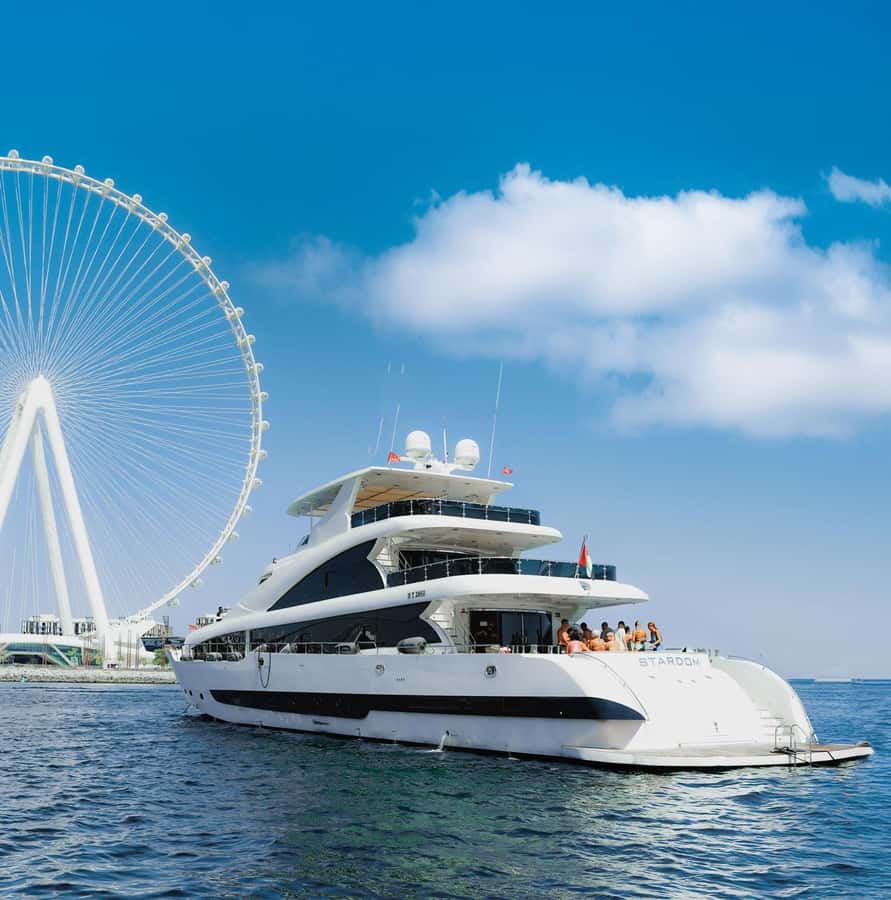 Dubai: Superyacht Experience with Live Music & Drinks - The Dubai Harbour route, landmark by landmark