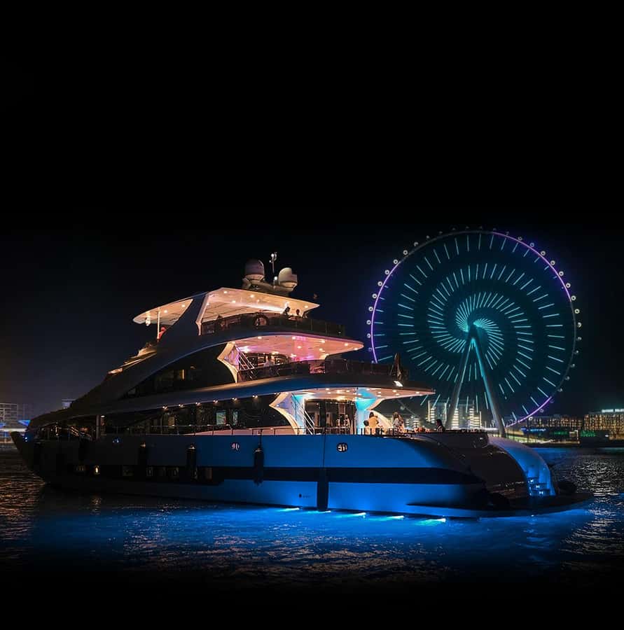 Dubai: Superyacht Experience with Party & Live DJ - Boarding at Dubai Harbour at 8:30 PM