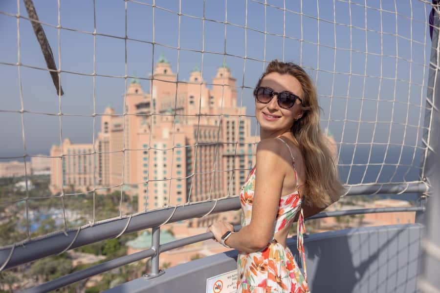 Dubai: The Dubai Balloon at Atlantis - The view: Palm Jumeirah first, skyline second