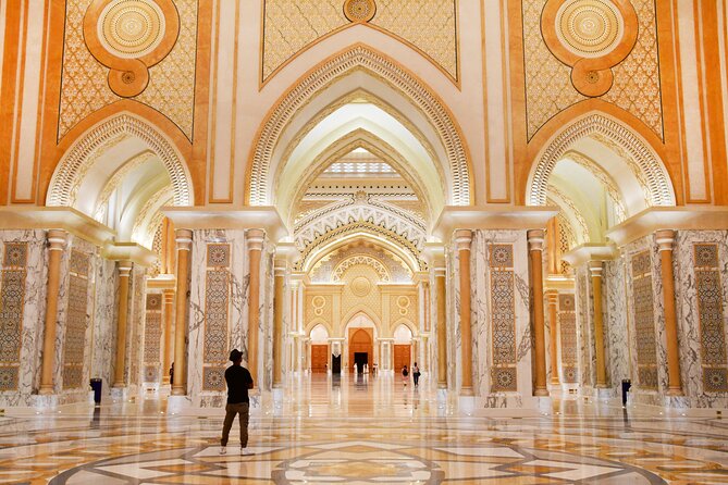 Dubai to Abu Dhabi Day Trip: Grand Mosque, Palace & Etihad Towers - Louvre Abu Dhabi: a ten-minute photo stop