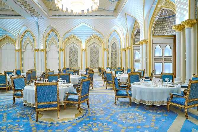 Dubai to Abu Dhabi Day Trip: Grand Mosque, Palace & Etihad Towers - What the guide adds to the day