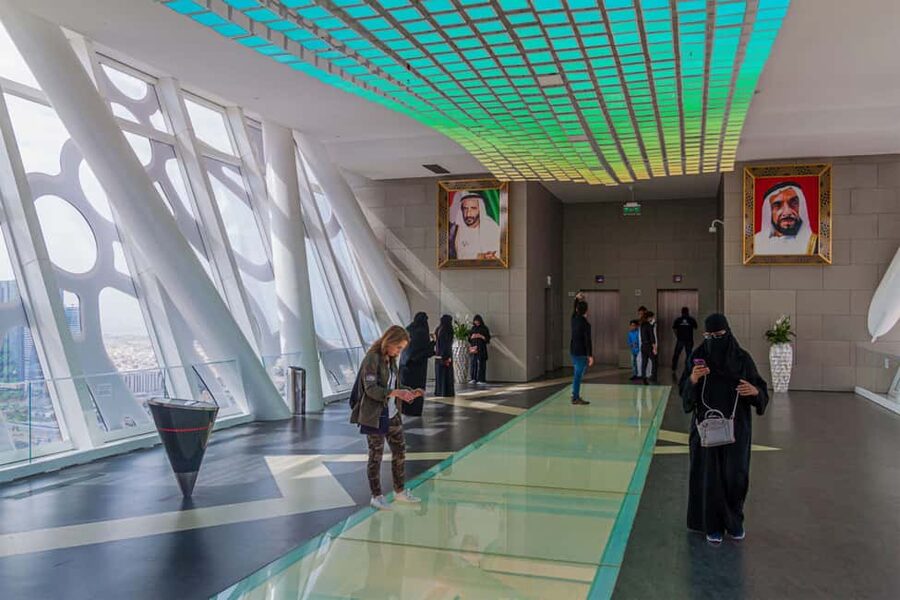 Dubai Top Highlights: Frame Entry, Souks, Abra & Street Food - Palm Jumeirah: a quick look at Dubai’s famous island