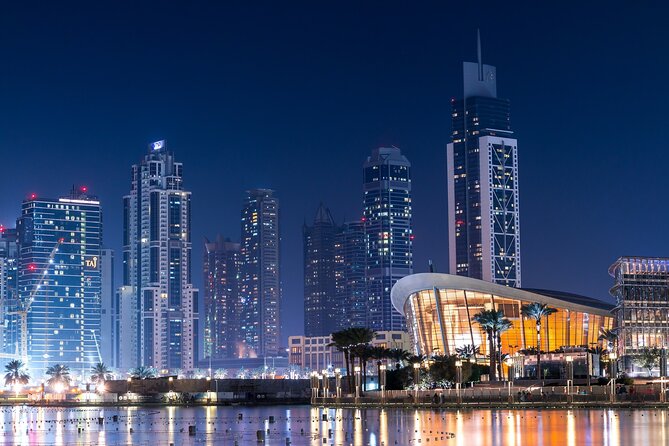 Dubai Tour At Night - Dubai Mall and the Burj Khalifa fountain finale