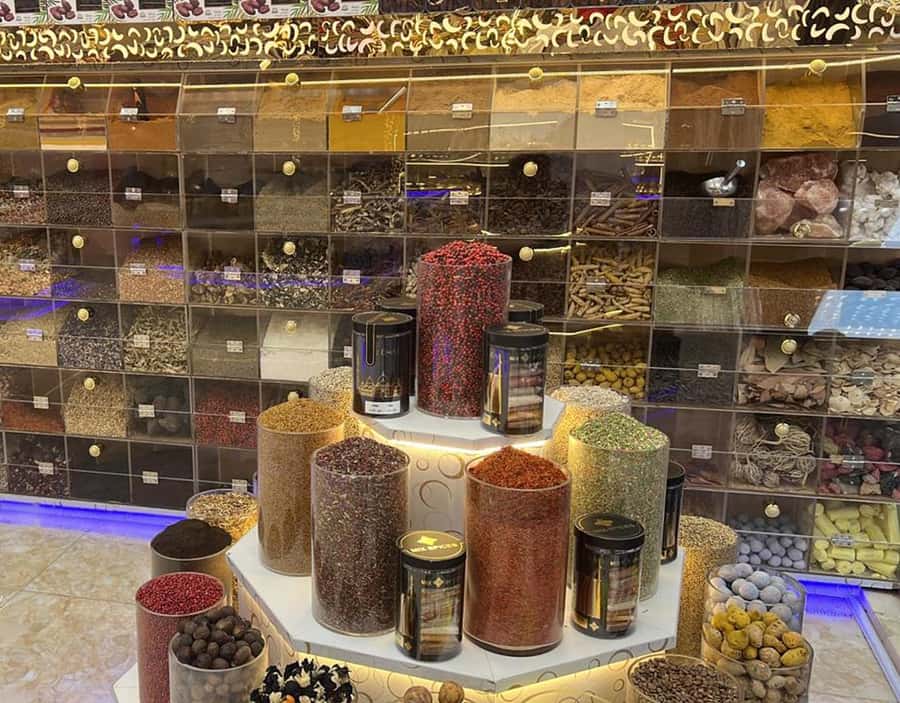 Dubai Tour: Haritage Walking Guide, Gold & Spice Souq, Creek - Spice Souq and the smells of the old market