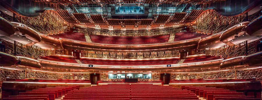 Dubai: Walking, Architecture and History Tour of Dubai Opera - Why Dubai Opera is worth seeing beyond the auditorium