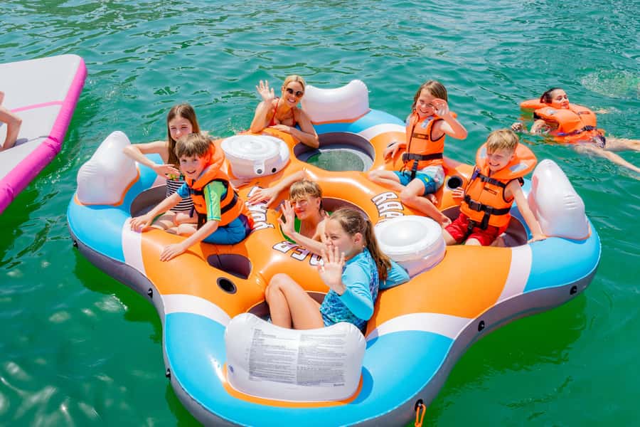 Dubai: Yacht Cruise with Swimming, Snorkeling and BBQ Lunch - Key points to know before booking