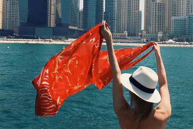 Dubai Yacht Sea escape Cruise, Swim, Tan & Sightsee! - Who will enjoy this Dubai yacht cruise?