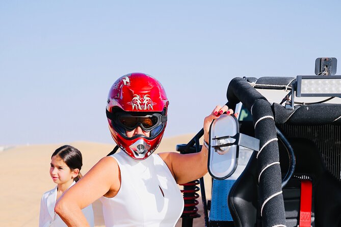 Dune Raiders - Sandboarding adds a simple second thrill