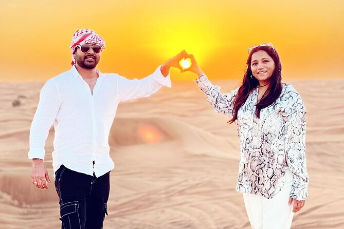 Dunes Safari Sandboarding and Photography in Desert - The Lahbab dune-bashing run