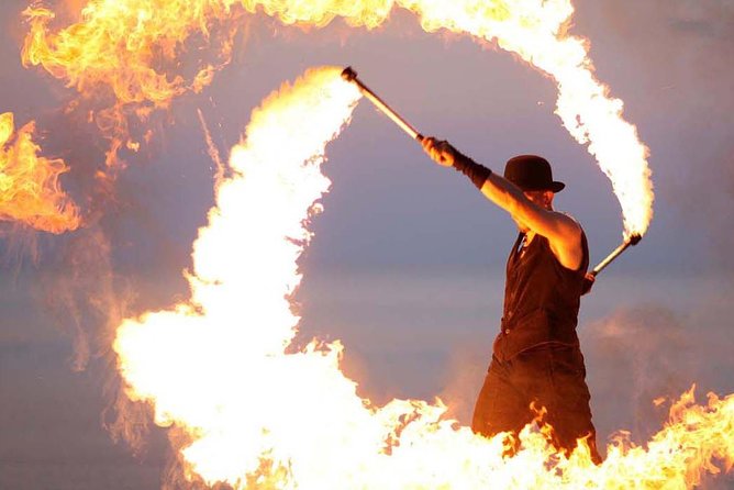 Enjoy Desert Safari With BBQ Dinner and Many More - Live shows after sunset