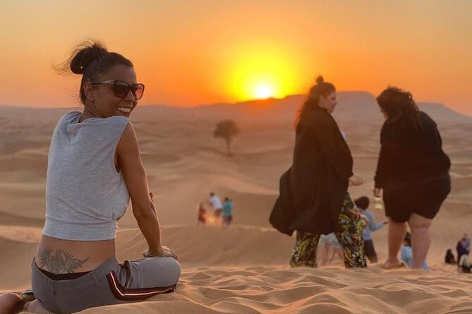 Evening Dubai Desert Safari Experience with Dinner and Shows - Buffet barbecue dinner and what to expect