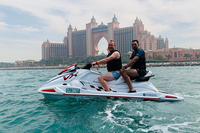 Exclusive 1HR Jet Ski Tour- Burj al Arab & Atlantis - What the staff and guide add to the experience